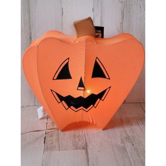 Toys R Us festive luminary pumpkin Halloween home decor - Picture 1 of 11